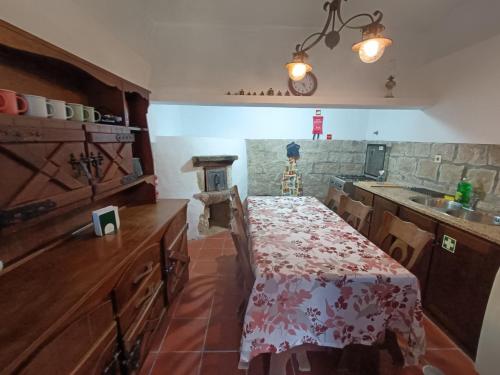 Dapur atau dapur kecil di Quinta do Castelo - Pool and Fast Wifi