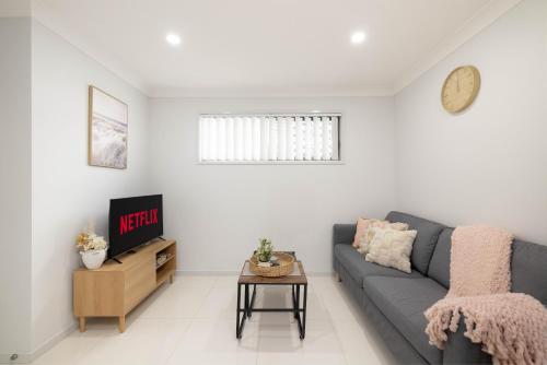 Χώρος καθιστικού στο Smart Suites Self Check-in Apartments - N Freney