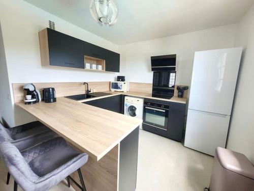Appartement spacieux ,4 pers,Piscine & Vue mer photo 17