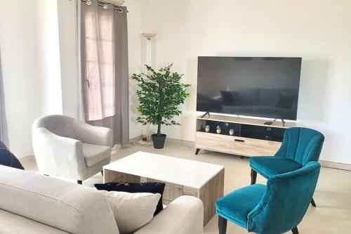 Appartement spacieux ,4 pers,Piscine & Vue mer photo 18