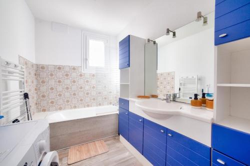 Η κουζίνα ή μικρή κουζίνα στο Maison pour 4 à Jard-Sur-Mer