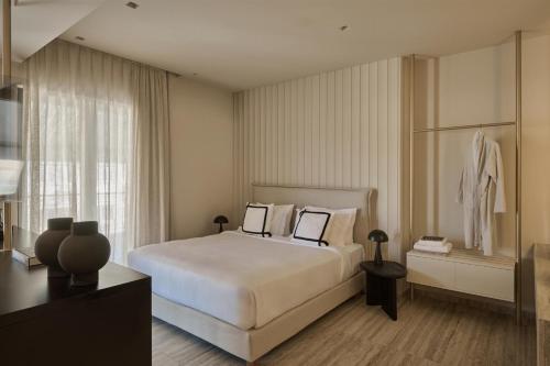 Finders Top Floor Apartments