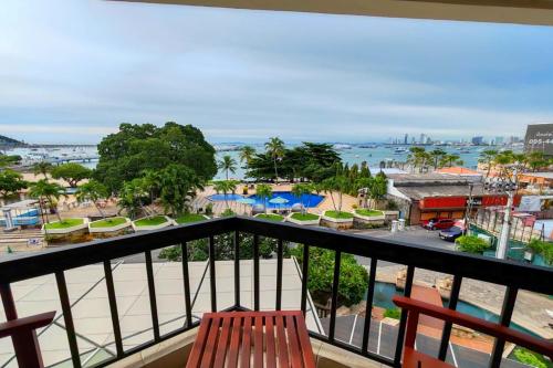 Balkón nebo terasa v ubytování Siam Bayshore Resort Pattaya