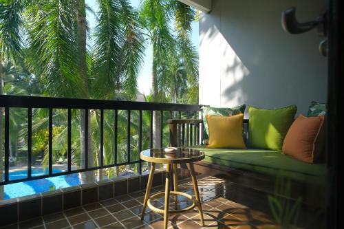 Bazén v ubytování Siam Bayshore Resort Pattaya nebo v jeho okolí