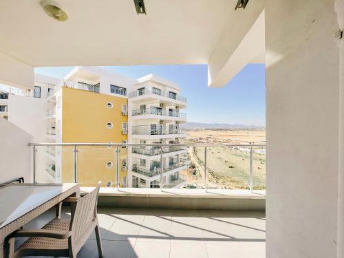 Galeriebild der Unterkunft Spacious & Modern 1 Bedroom Holiday Home in Perivolia tou Trikomou