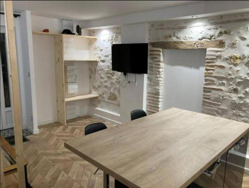 T2 à 5' d'agen, clim, wifi, parking privé