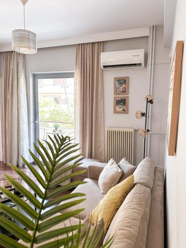 Sea the City - Chic 2-BDR Escape with Spacious Living