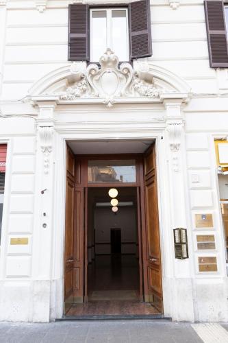 Tritone Luxury Suites Piazza del Popolo photo 48
