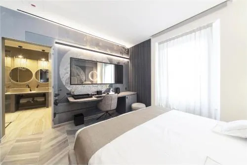 Tritone Luxury Suites Piazza del Popolo photo 13