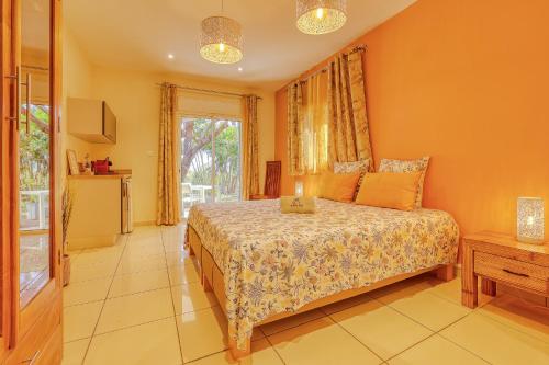 Uma cama ou camas num quarto em Tipalais