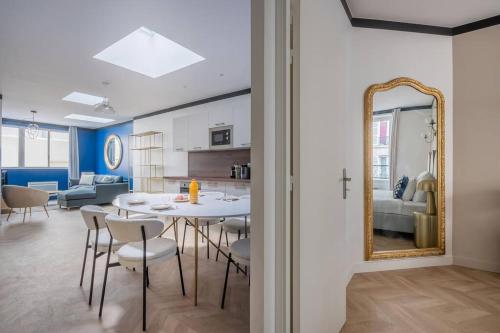 Maison proche Atelier des Lumieres Rue Oberkampf