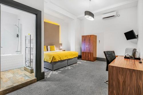 Standard Double Room with no Window