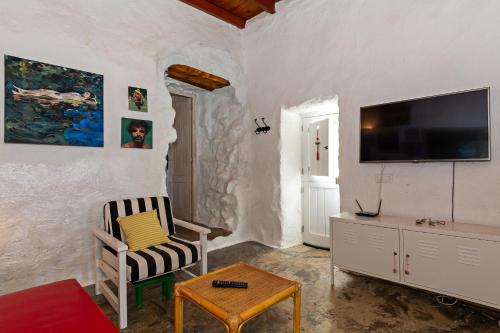 Foto Bohemian Art House - 2BR in Yaiza & Garden 5