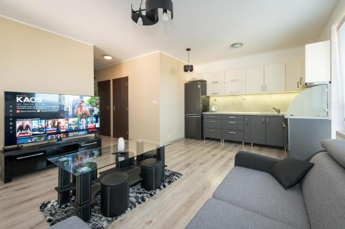 3 rooms Luxury apartment with private parking