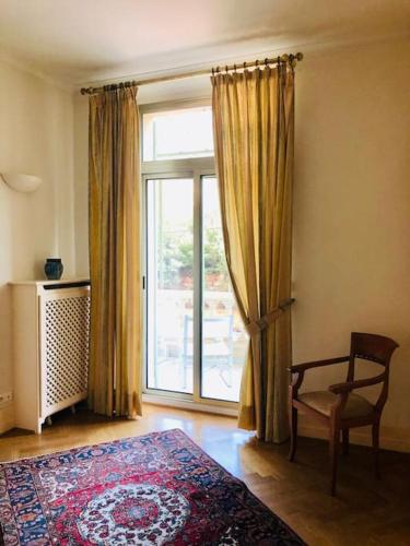 Photo de la galerie de l'établissement Luxury, Luminous apartment sea & mountain views, à Fréjus