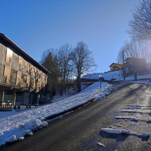 Appartamento con vista sul Cimone durante el invierno