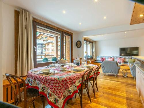 Appartement de charme avec wifi, au pied des pistes, 4 pièces, Val-d'Isère - FR-1-694-130