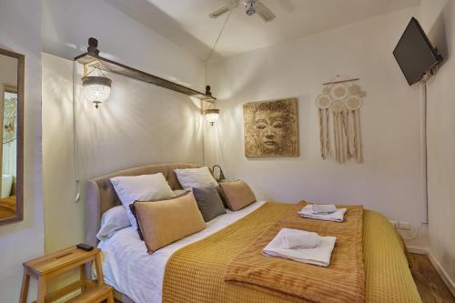 Appart Aix sauna jacuzzi balneo spa privatifs hyper centre historique cour intérieur