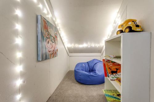 a room with a blue bean bag chair in a room at Its a Cabin Life 4 bed 2 bath in Franklin