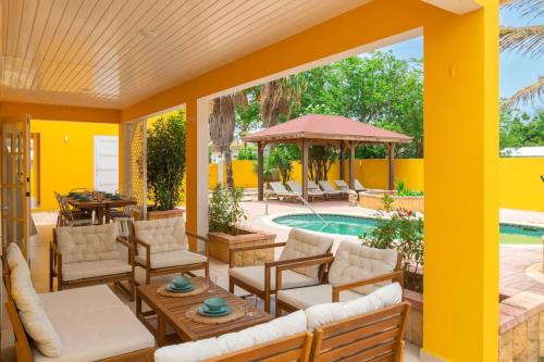 Casa Amarilla 9 mins from the beach