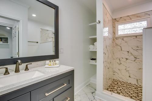 a bathroom with a sink and a shower at Walk to Winery Family-Friendly Holt Getaway in Kearney