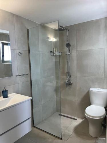 Ванная комната в Agia Fotia Holiday House