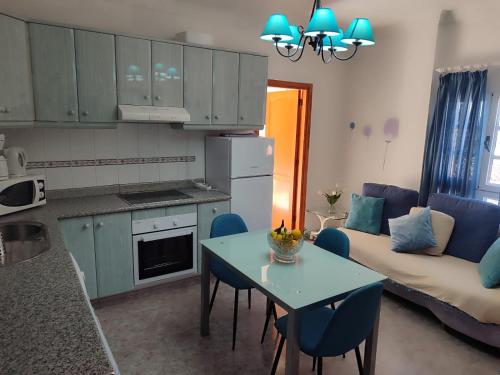 Kuchyň nebo kuchyňský kout v ubytování Casa Reyes Fataga