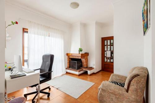 Posezení v ubytování Quarto privado Viana do Castelo