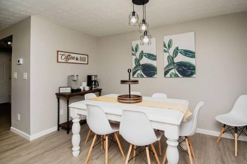 Φωτογραφία από το άλμπουμ του Modern Ranch near Downtown and Airport σε Ντέιτον