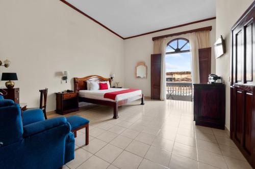 Hotel Real La Mercedにあるベッド