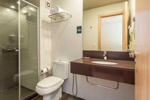 Ένα μπάνιο στο Hotel Laghetto Pedras Altas