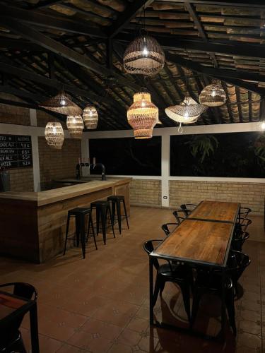 Jardín Café Hotel & Restaurantにあるレストランまたは飲食店