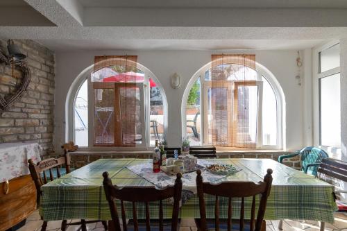 Posezení v ubytování Apartment Zarace - Gdinj 2047b