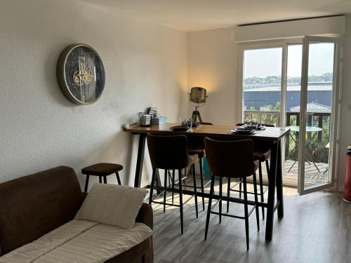 Cabourg: Appartement 2 Pièces, Proche Plage, Balcon, WiFi - FR-1-487-374
