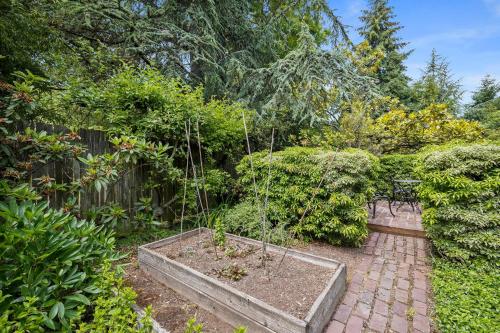 Jardin de l'établissement CapHill Charm