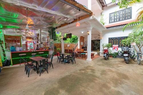 Restaurace v ubytování Namo Angkor Villa