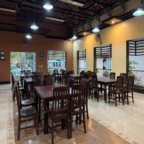 Restaurace v ubytování Wonorejo Hotel Mitra RedDoorz