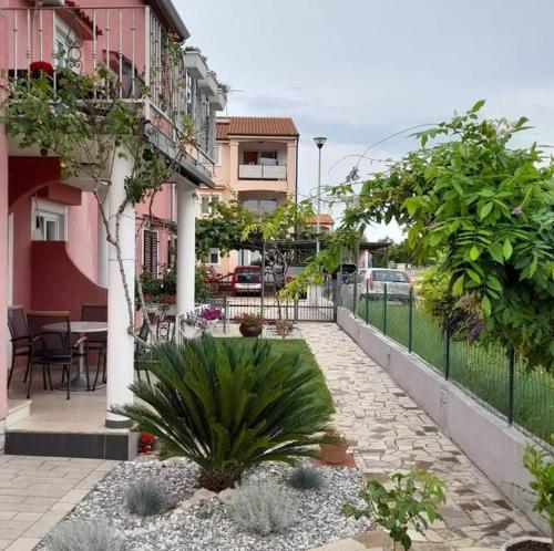 Apartment A5