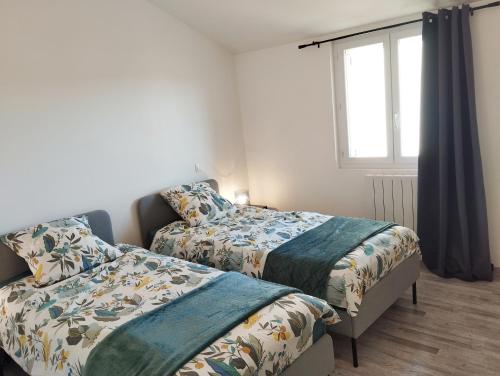 Photo de la galerie de l'établissement Maison cosy avec jardin, à Haute-Rivoire