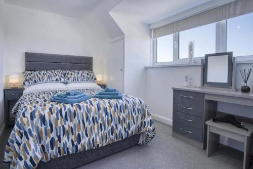 Postel nebo postele na pokoji v ubytování High Deck - 1 Bedroom Apartment - Saundersfoot