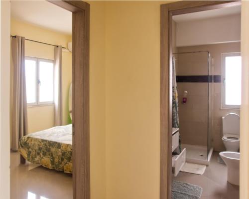Koupelna v ubytování Praia Capital Residence Aparthotel