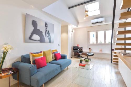 Location Location Location (F42)