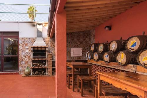 Drinks på Magnífica villa con piscina y barbacoa