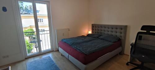 Postel nebo postele na pokoji v ubytování Helle Zwei Zimmer Wohnung Nähe Zentrum Schärding
