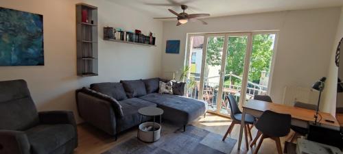 Posezení v ubytování Helle Zwei Zimmer Wohnung Nähe Zentrum Schärding