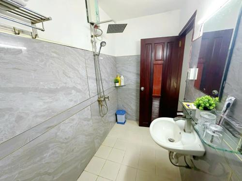 Koupelna v ubytování H79 HOTEL