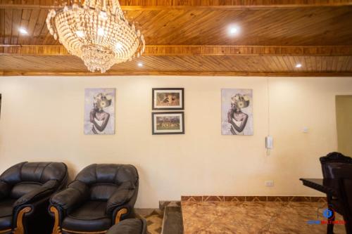 Afbeelding uit fotogalerij van Mathanda Guest House in Bulawayo