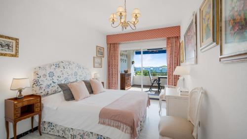 1 Bedroom Apartment, with Sea Views, in Medina Garden - Puerto Banús