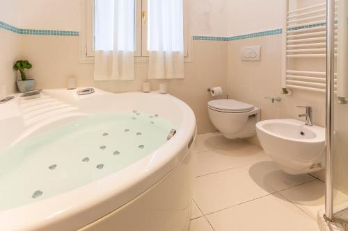 Ένα μπάνιο στο Hotel Al Cavallino Bianco