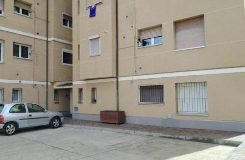 Το κτήριο όπου στεγάζεται  το διαμέρισμα